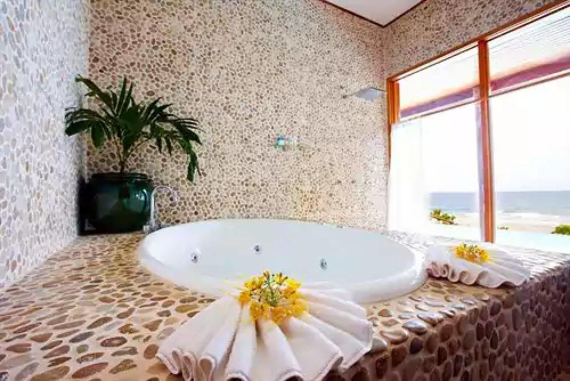 Namale Resort And Spa Savusavu Exterior photo